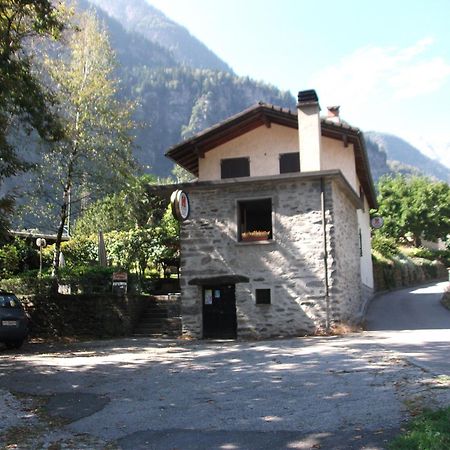 Grotto Pergola Bed and Breakfast Giornico Buitenkant foto