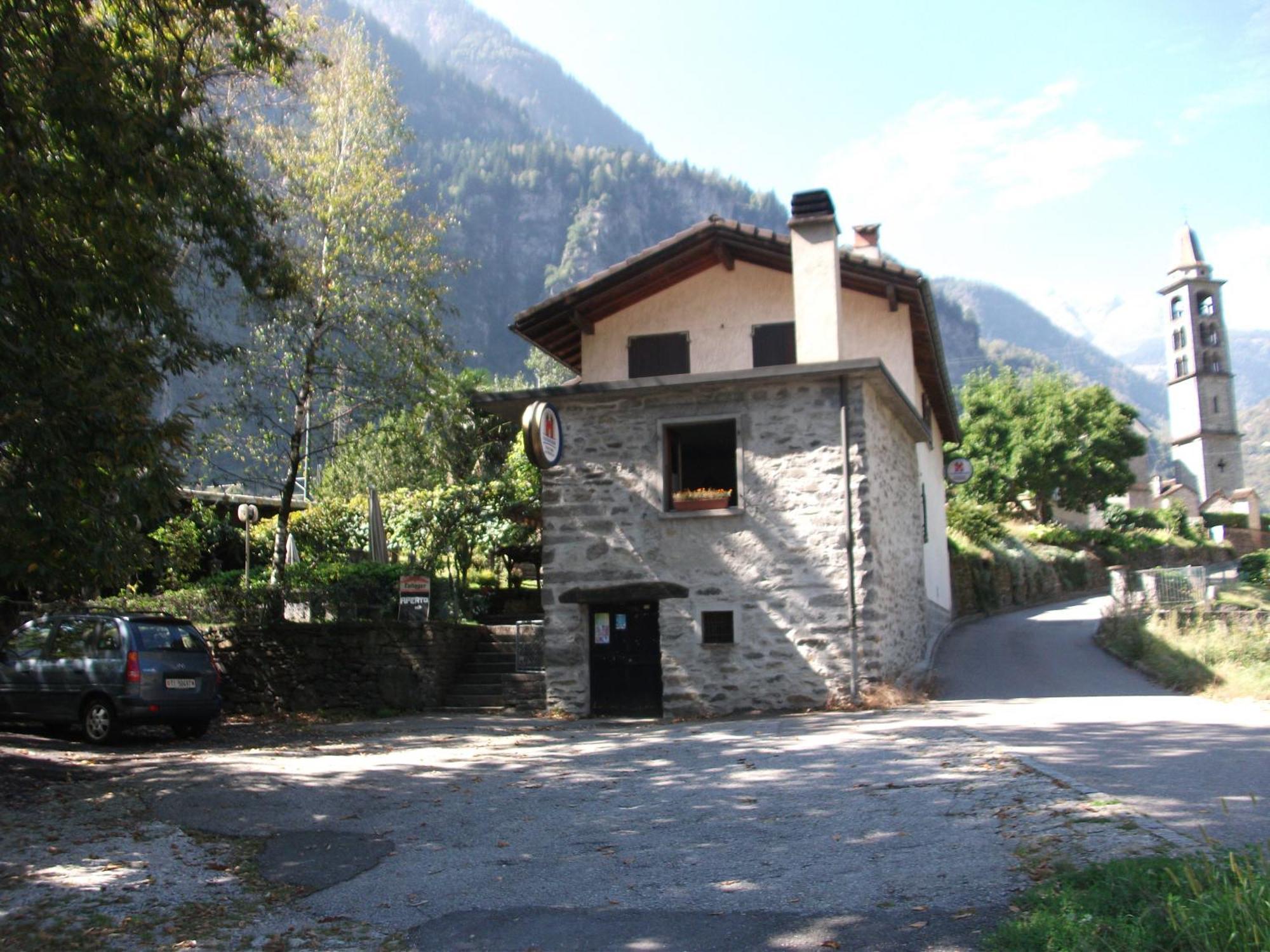 Grotto Pergola Bed and Breakfast Giornico Buitenkant foto